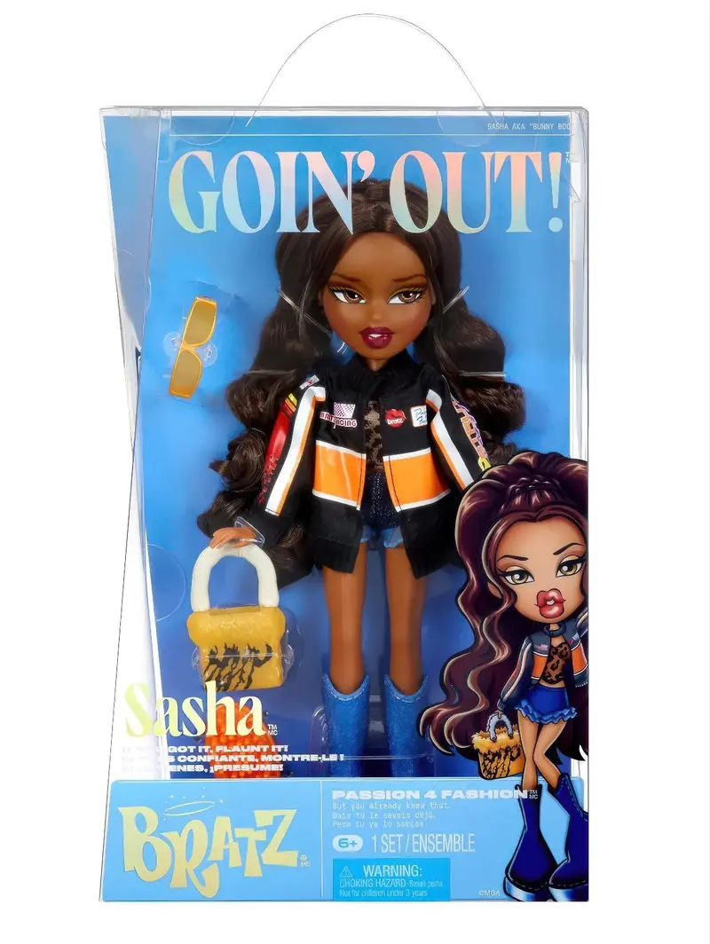 Bratz Santa Holiday Fashion Doll – Sasha Character 1