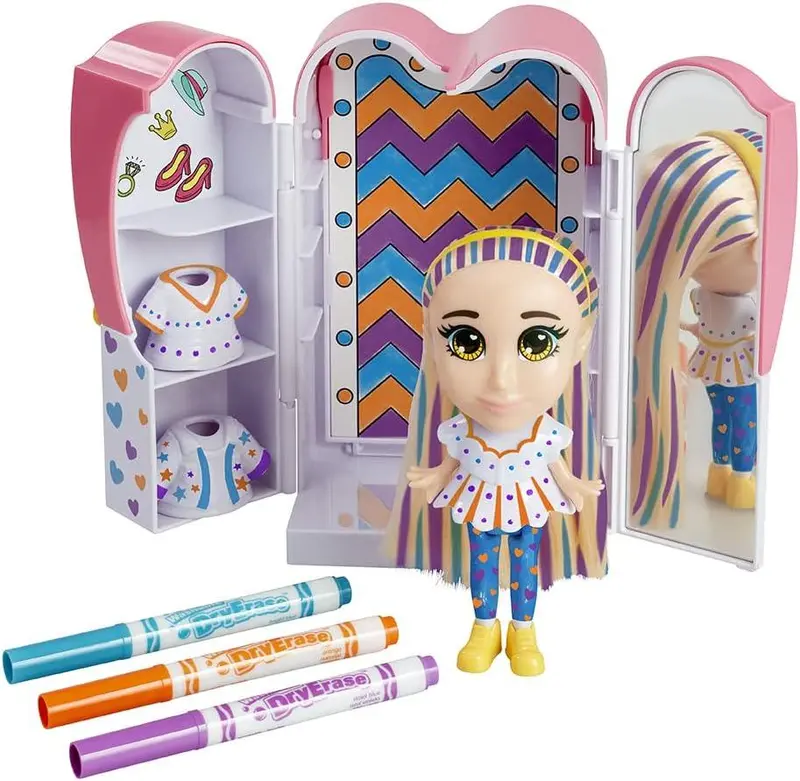 Crayola Colour ‘N’ Style Friends: Goldie Catwalk Fashion Playset 1