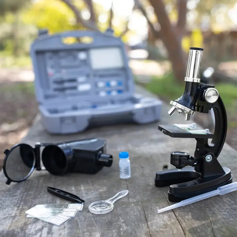 Educational Insights Geosafari Micropro 95-Piece Microscope Set 1