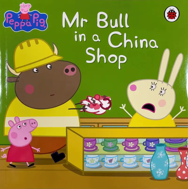Peppa Pig: Mr. Bull In A China Shop – Paperback Storybook 1