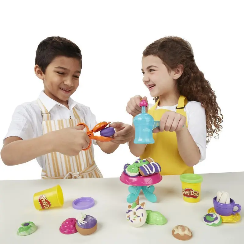 Play-Doh Kitchen Creations: Donut-Making Set With 4 Vibrant Colors 1